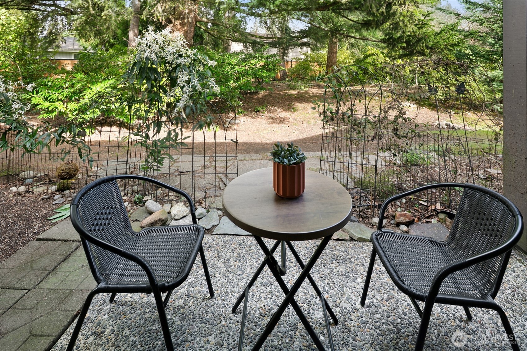 11917 Stendall Place N, Seattle, WA 98133