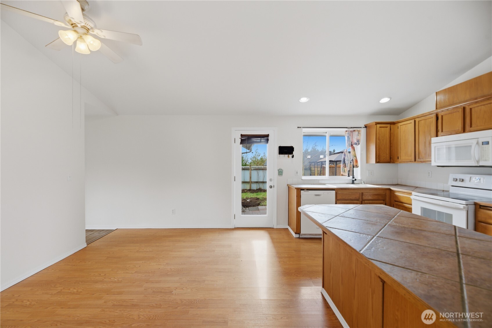 19216 Crown Ridge Boulevard , Arlington, WA 98223