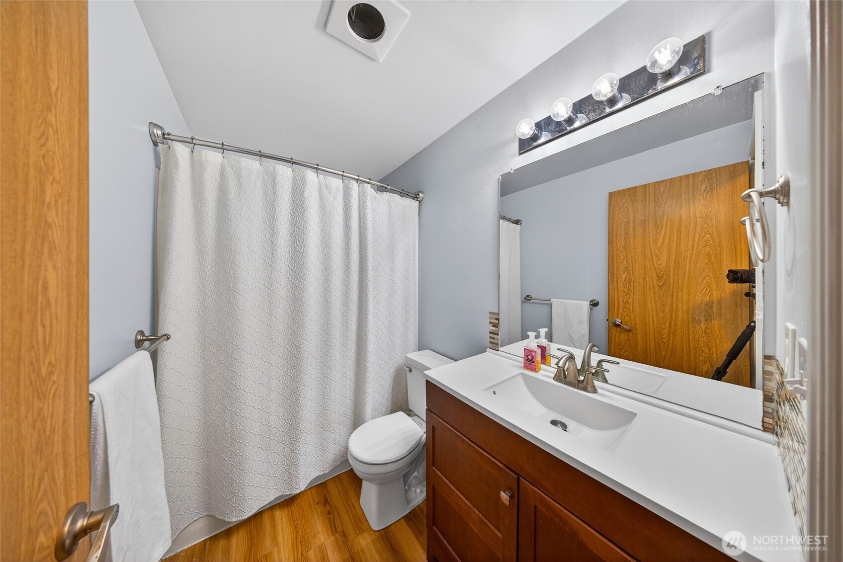 730 SE 8th #A202, Oak Harbor, WA 98277