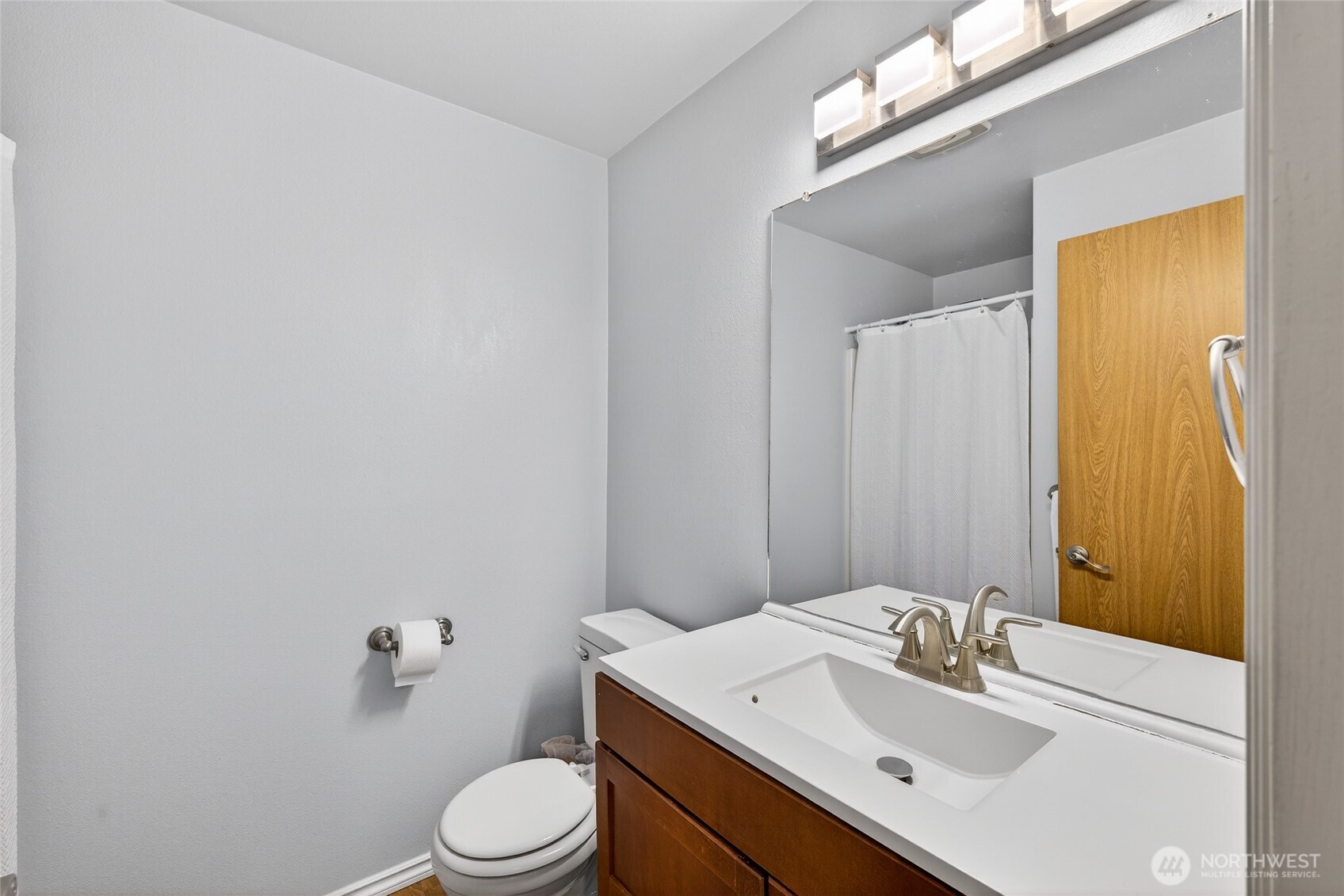 730 SE 8th #A202, Oak Harbor, WA 98277