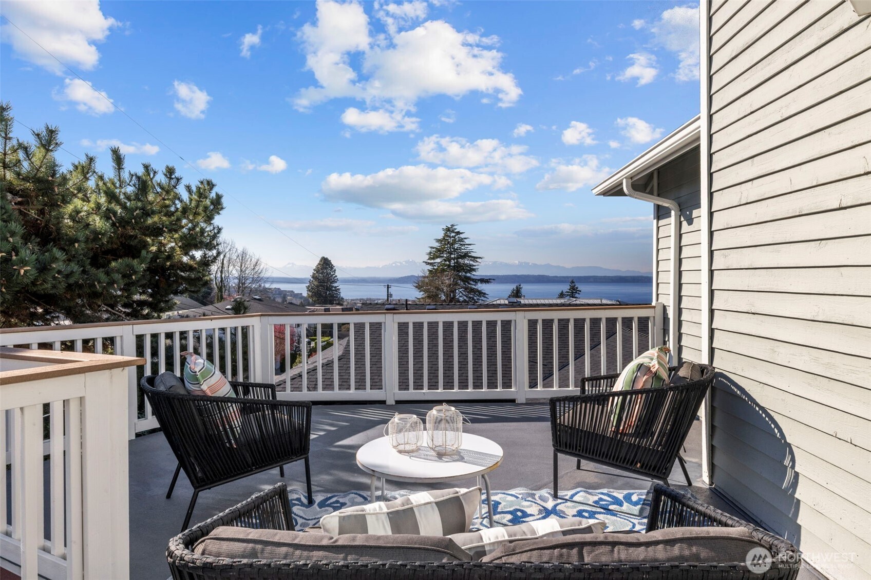 926 Dayton Street , Edmonds, WA 98020