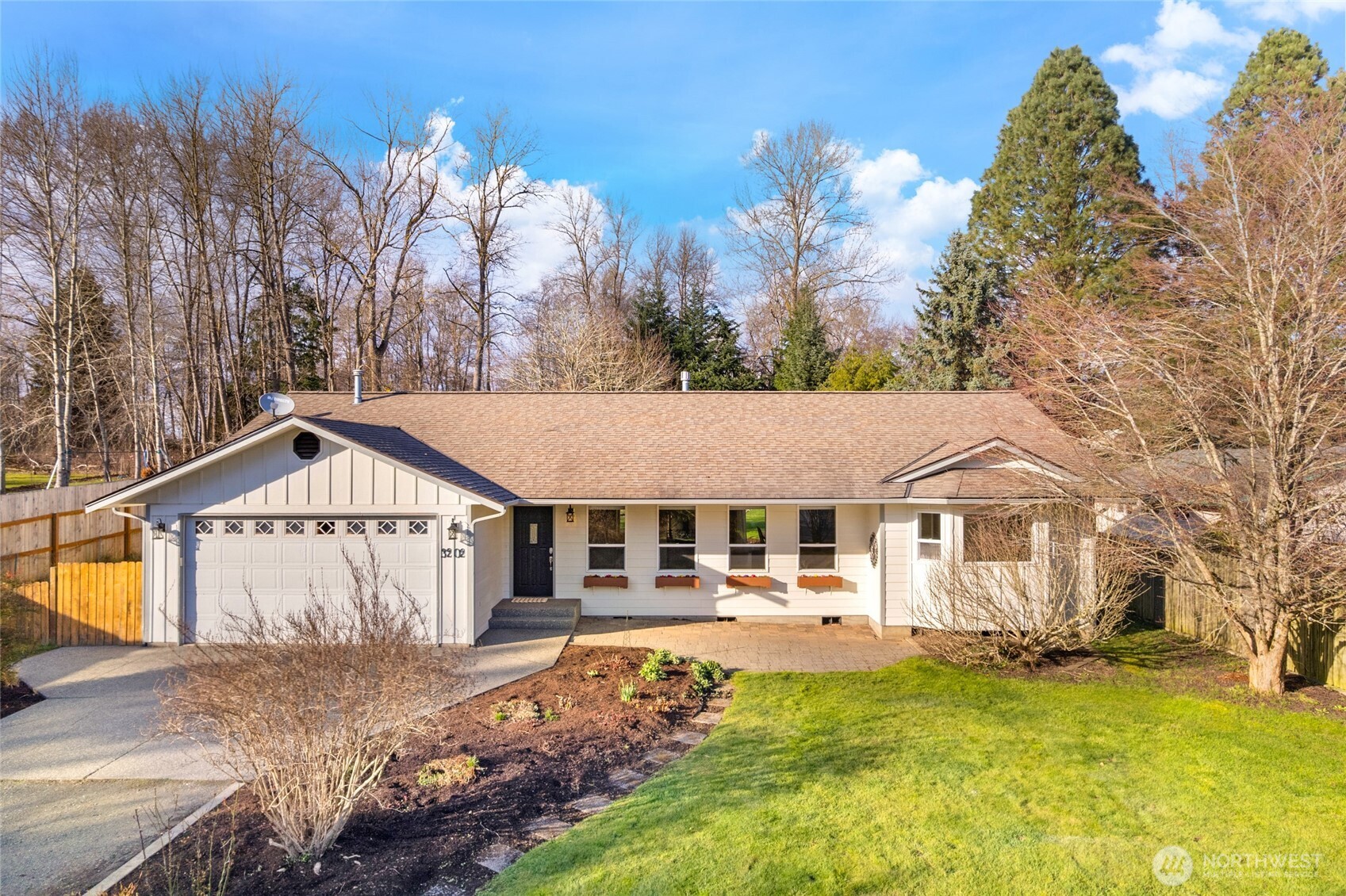 3202 McLeod Road , Bellingham, WA 98225