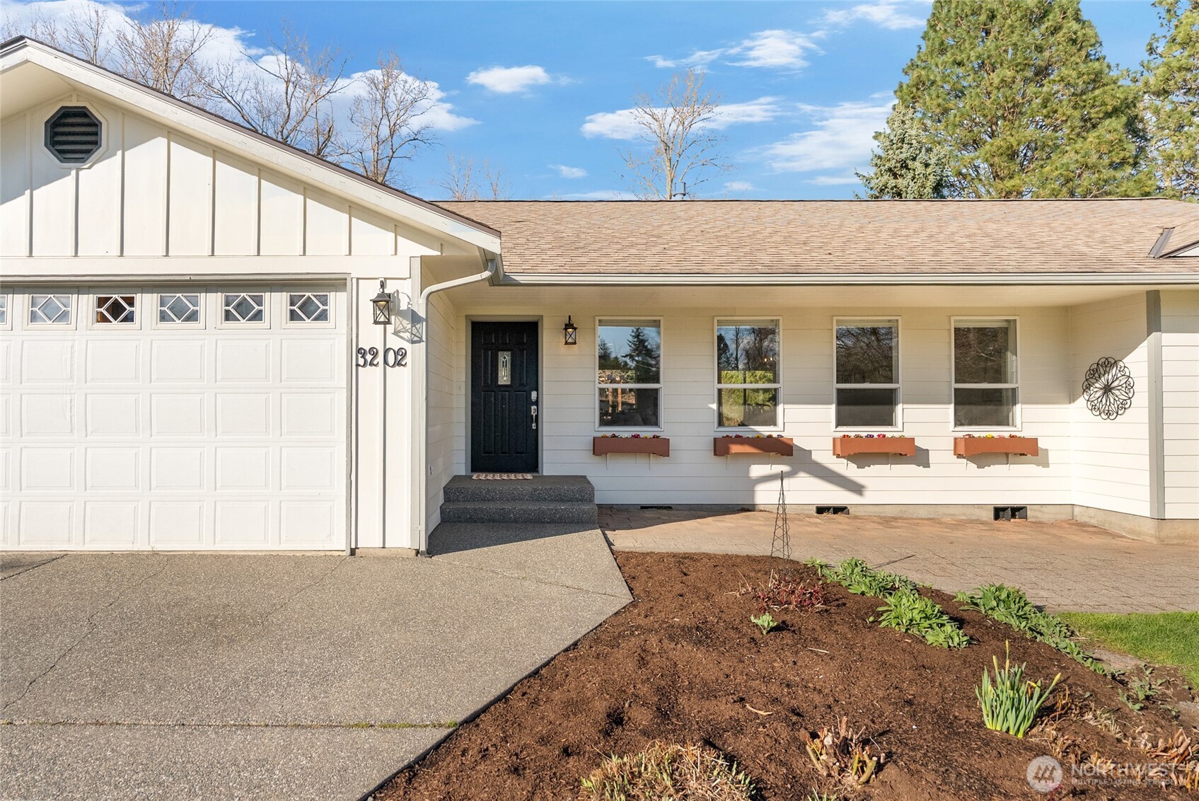 3202 McLeod Road , Bellingham, WA 98225