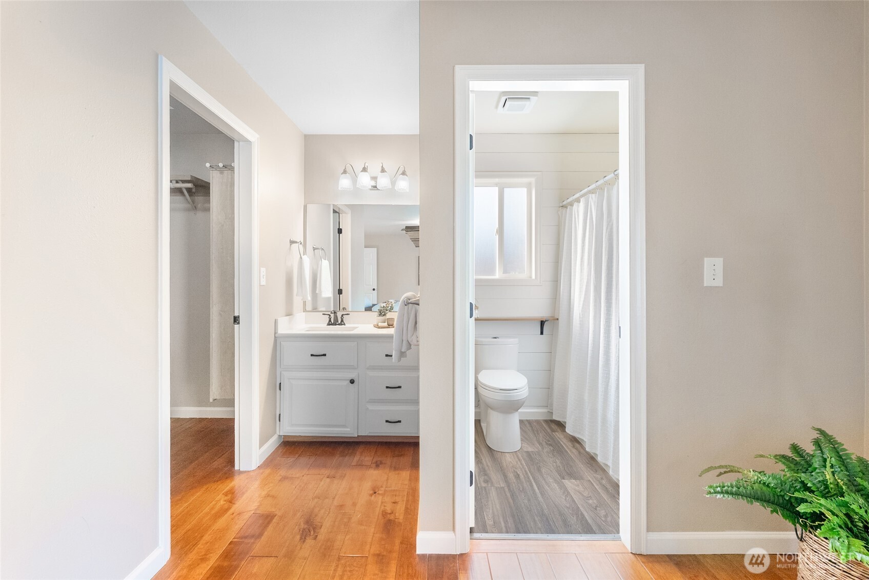 3202 McLeod Road , Bellingham, WA 98225