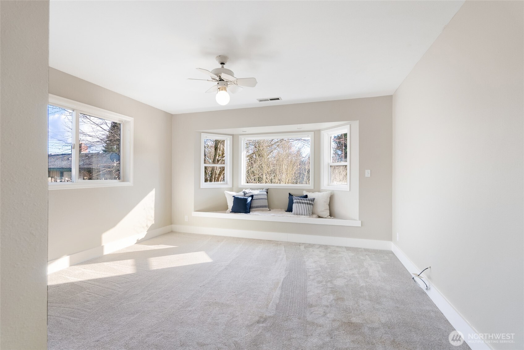 3202 McLeod Road , Bellingham, WA 98225