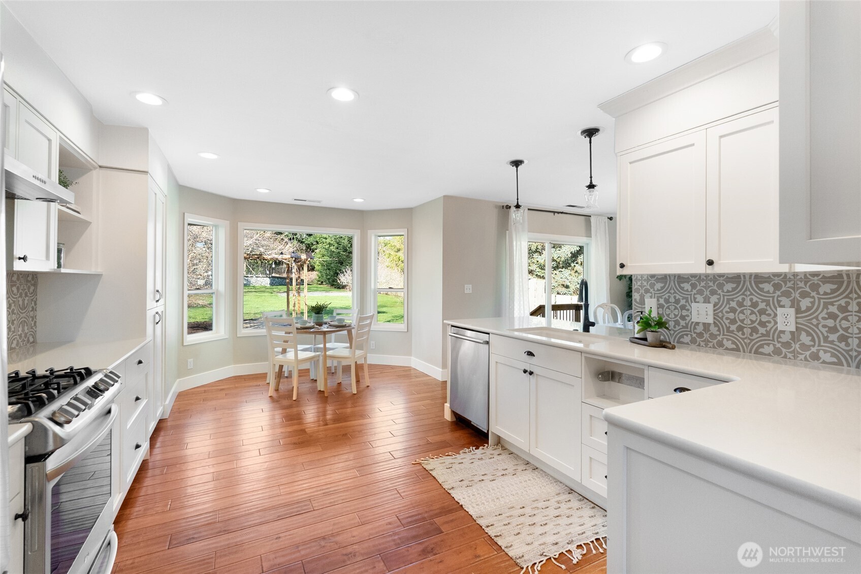 3202 McLeod Road , Bellingham, WA 98225