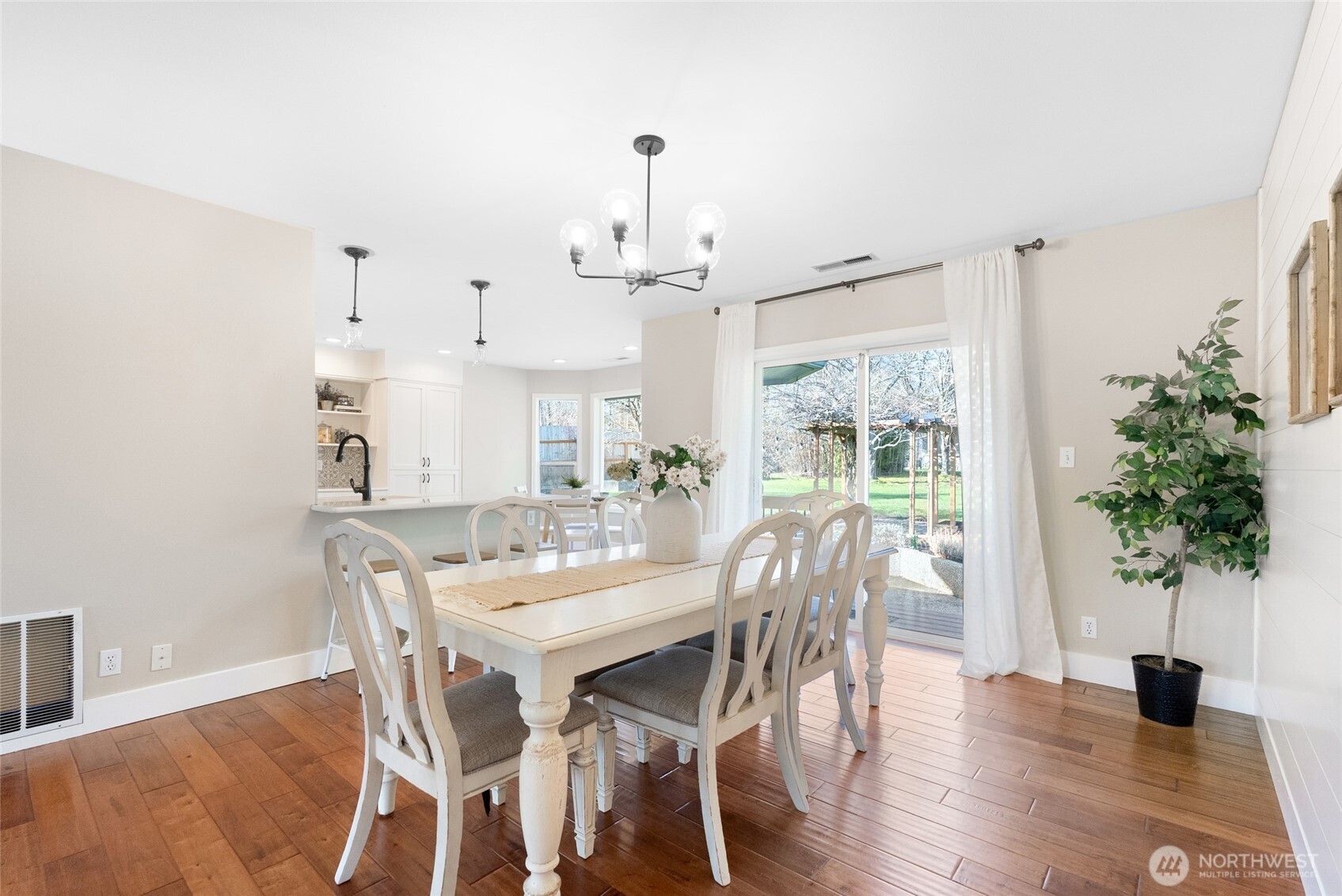 3202 McLeod Road , Bellingham, WA 98225