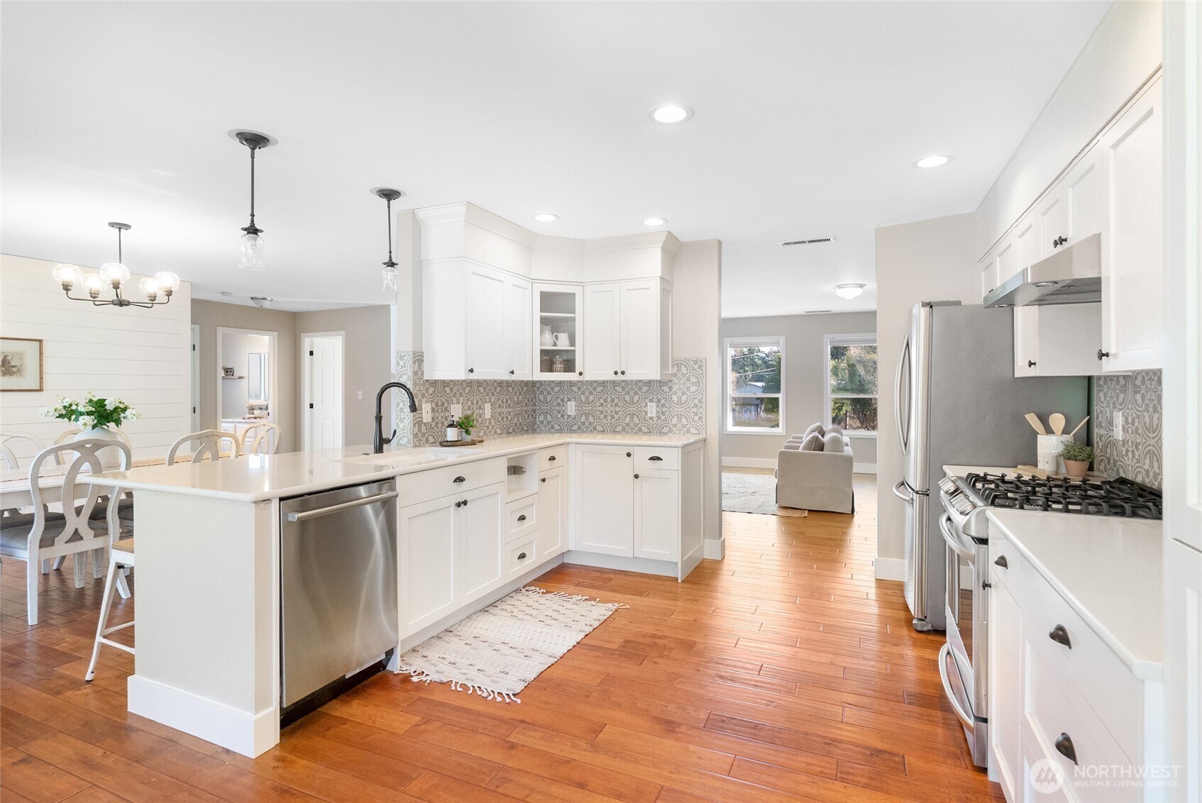 3202 McLeod Road , Bellingham, WA 98225