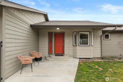 712 Vista View Place , East Wenatchee, WA 98802