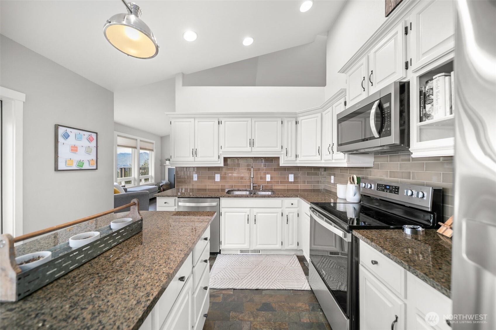 712 Vista View Place , East Wenatchee, WA 98802