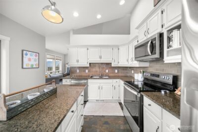 712 Vista View Place , East Wenatchee, WA 98802 - Photo 12