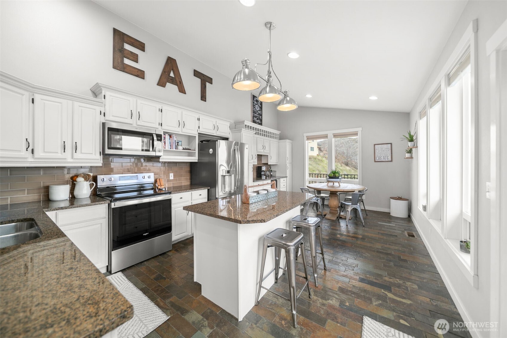 712 Vista View Place , East Wenatchee, WA 98802