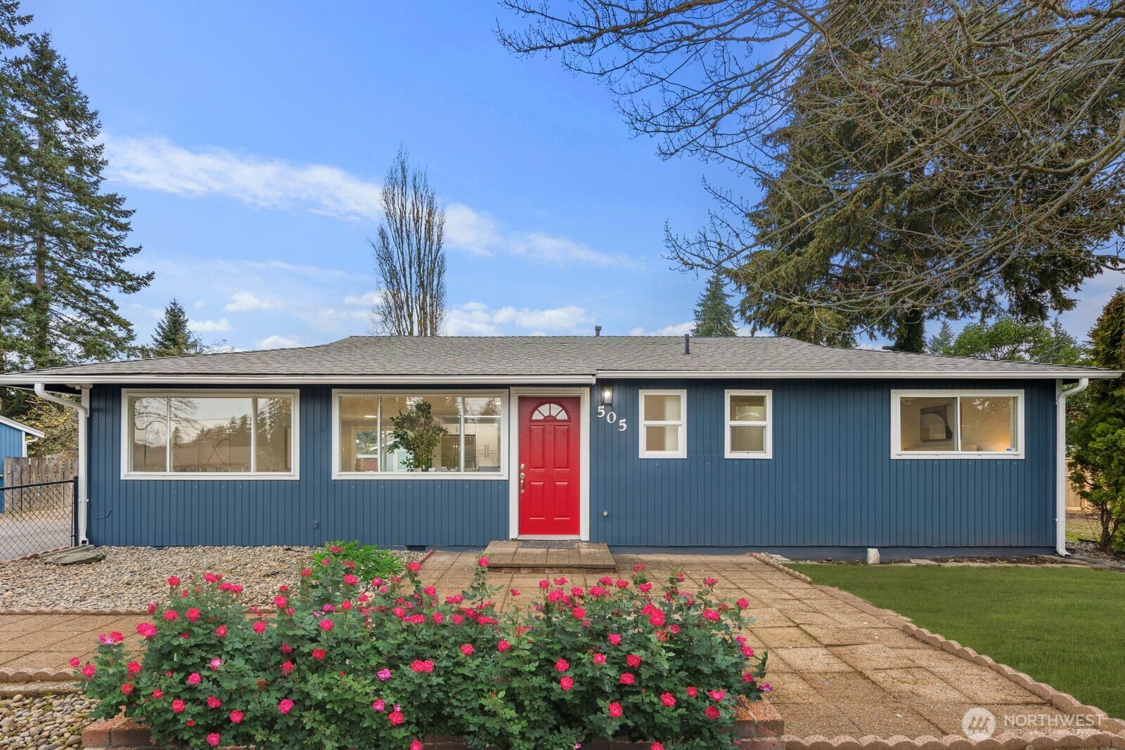 505 SW 305th Place , Federal Way, WA 98023