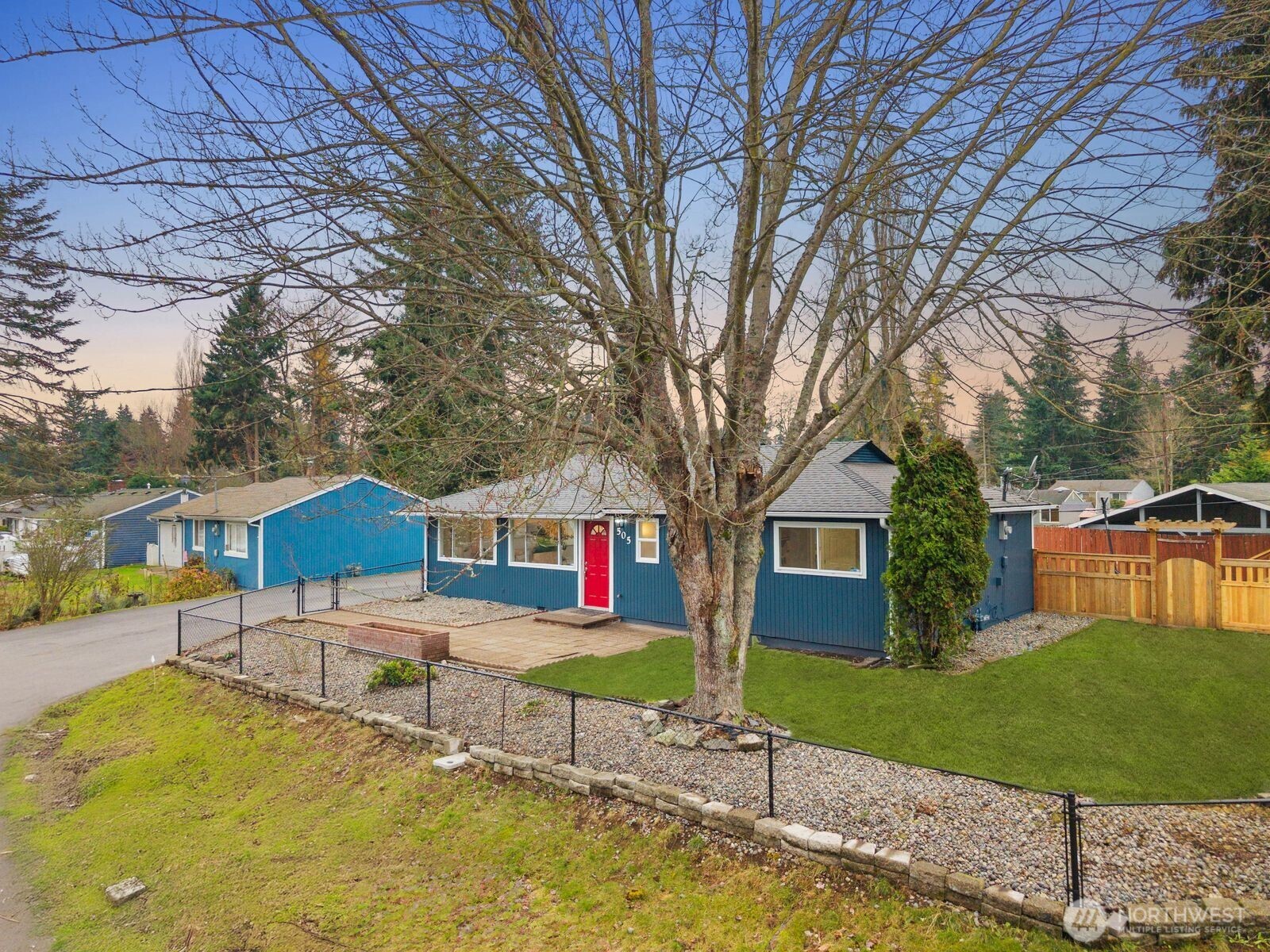 505 SW 305th Place , Federal Way, WA 98023