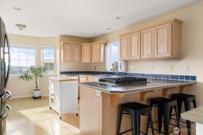 387 SW Stroops Drive , Oak Harbor, WA 98277 - Photo 12