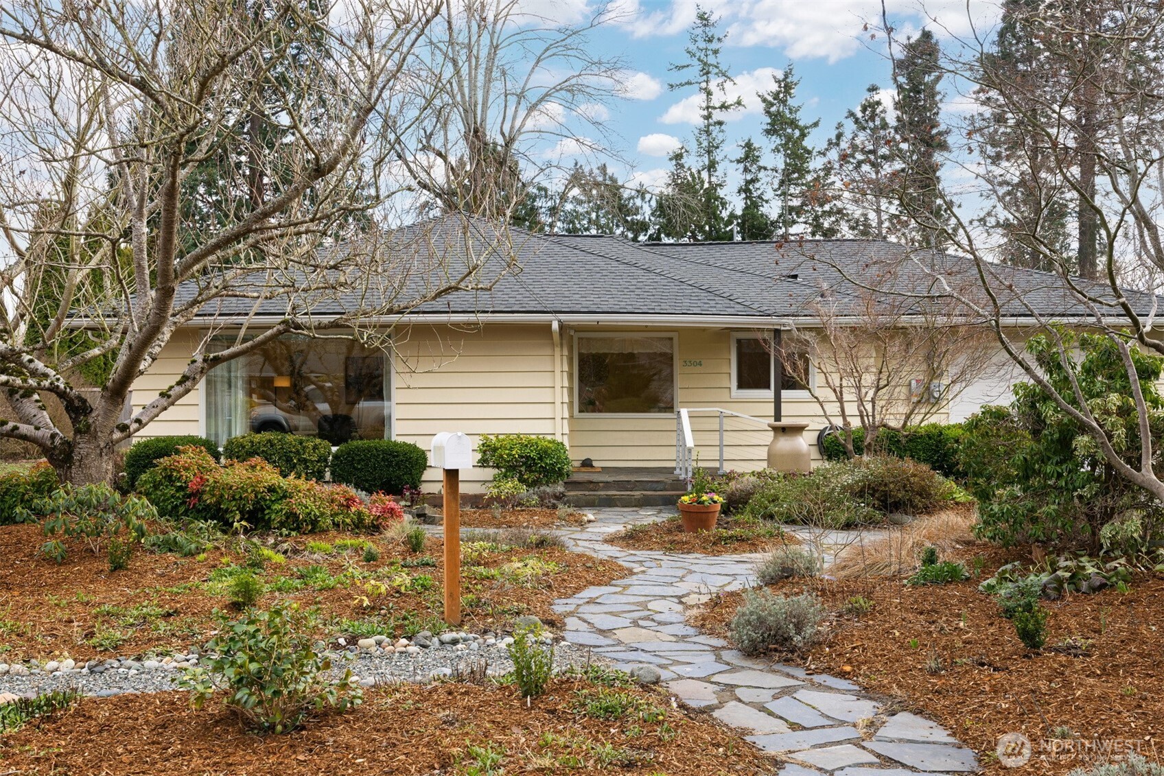 3304 Plymouth Drive , Bellingham, WA 98225