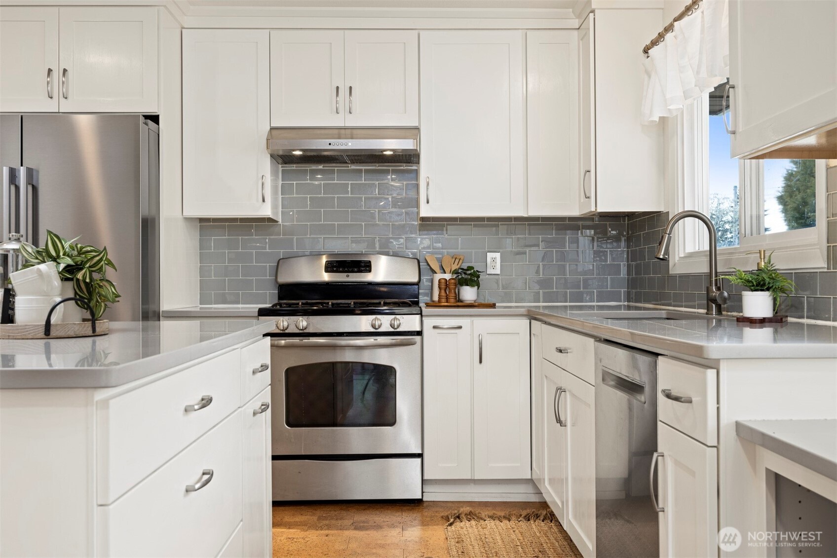 3304 Plymouth Drive , Bellingham, WA 98225