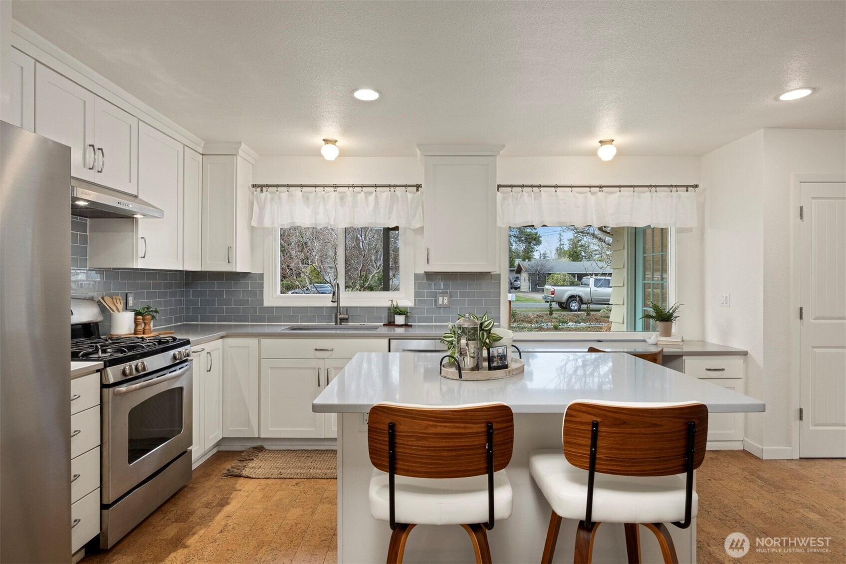 3304 Plymouth Drive , Bellingham, WA 98225