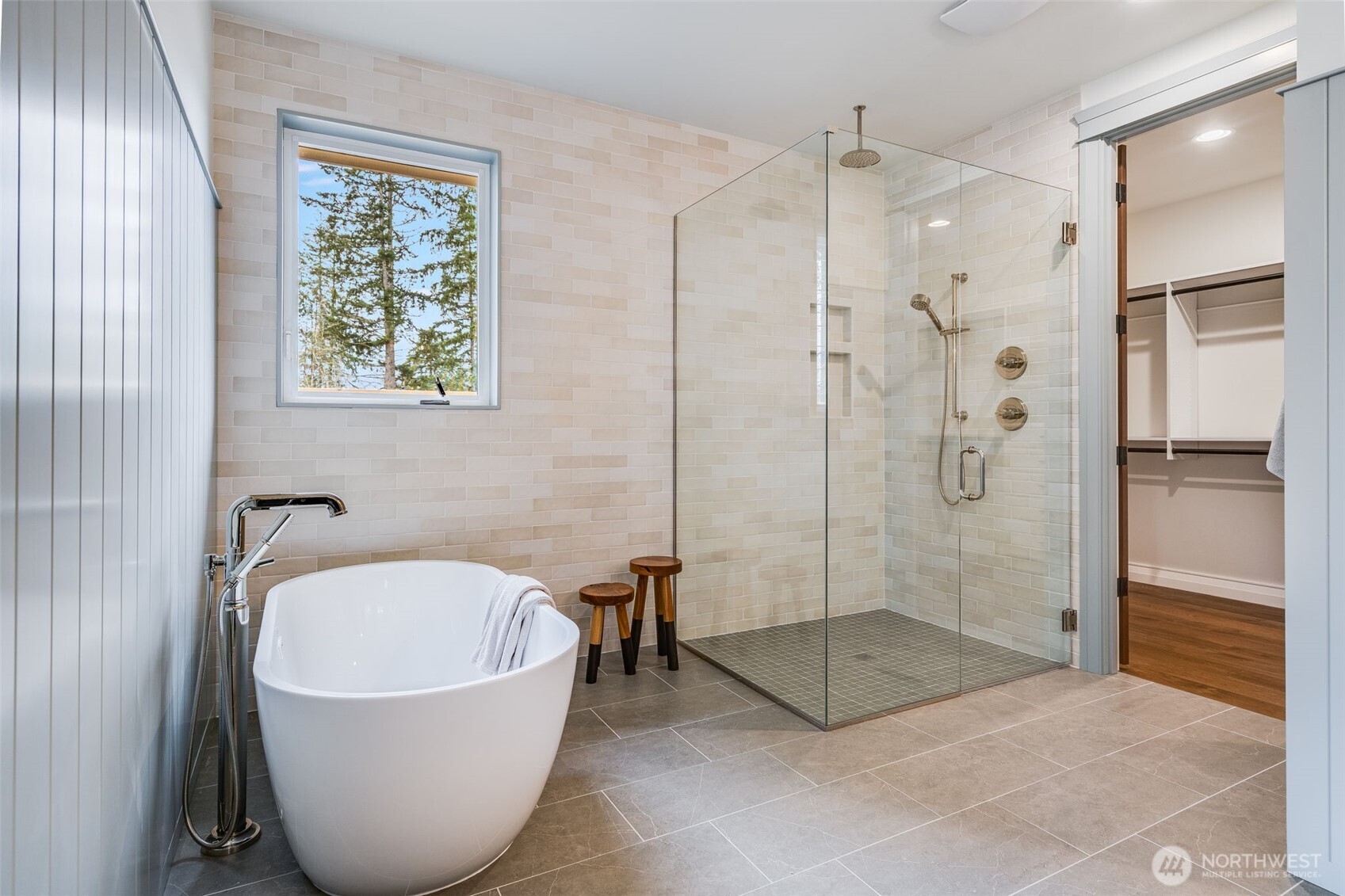 8110 Shirley Avenue , Gig Harbor, WA 98332