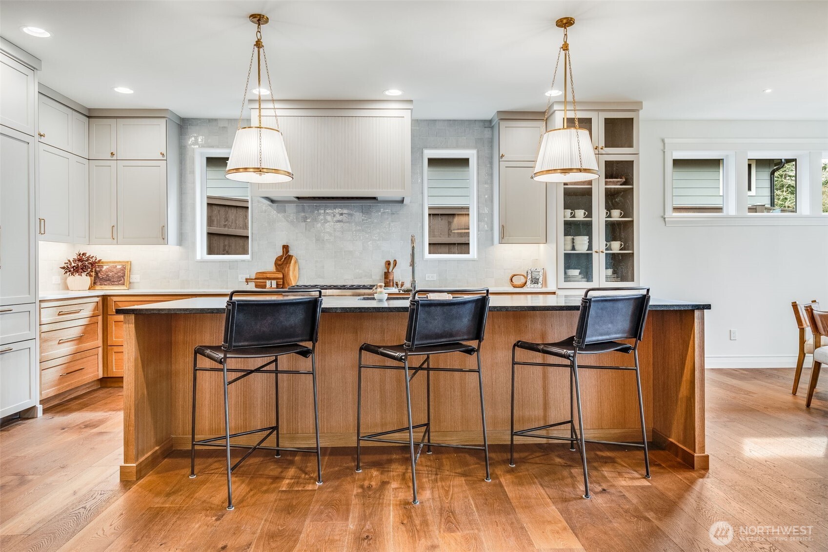 8110 Shirley Avenue , Gig Harbor, WA 98332