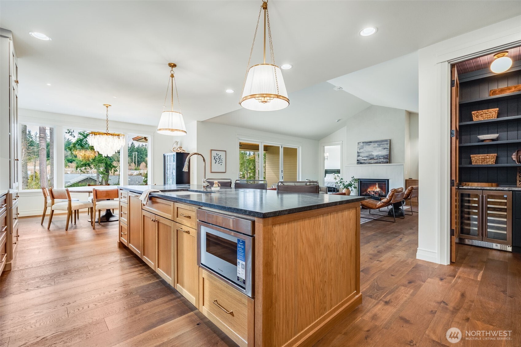 8110 Shirley Avenue , Gig Harbor, WA 98332