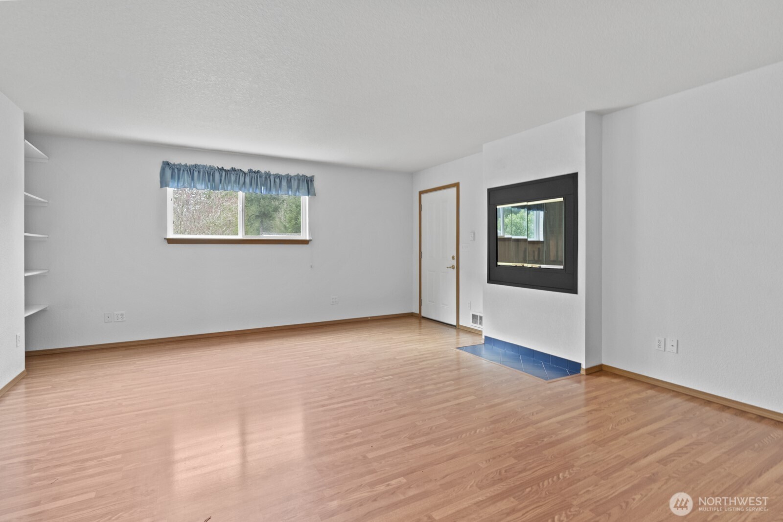 15326 Scenic Shores Drive SE, Yelm, WA 98597-9125