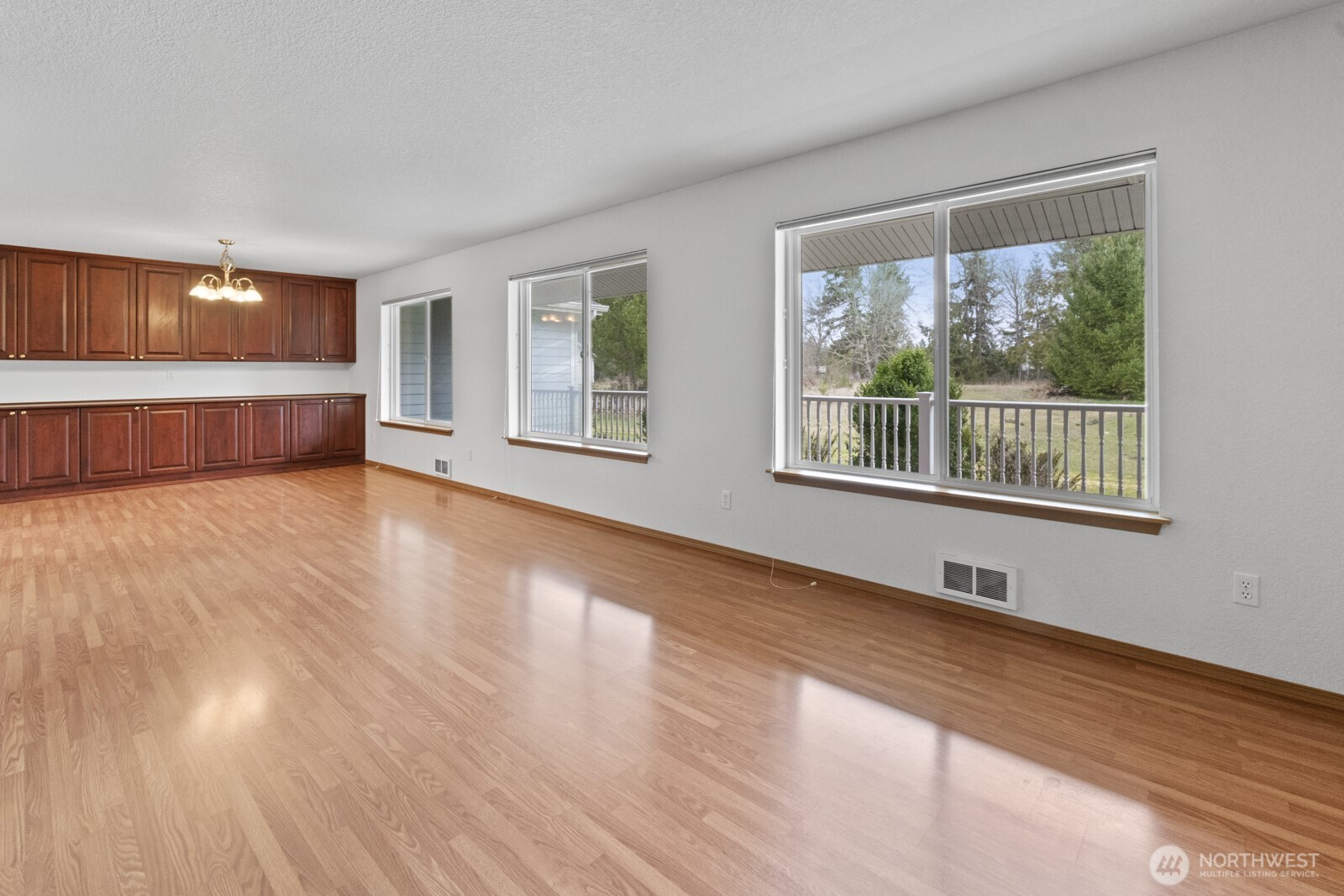 15326 Scenic Shores Drive SE, Yelm, WA 98597-9125