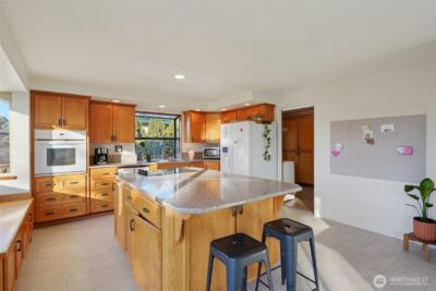 3308 N Narrows Drive , Tacoma, WA 98407 - Photo 12