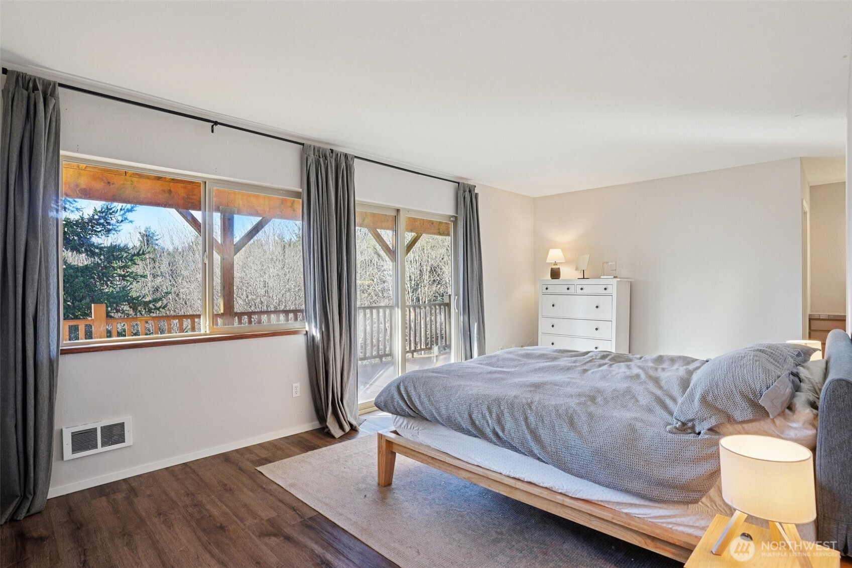 3308 N Narrows Drive , Tacoma, WA 98407