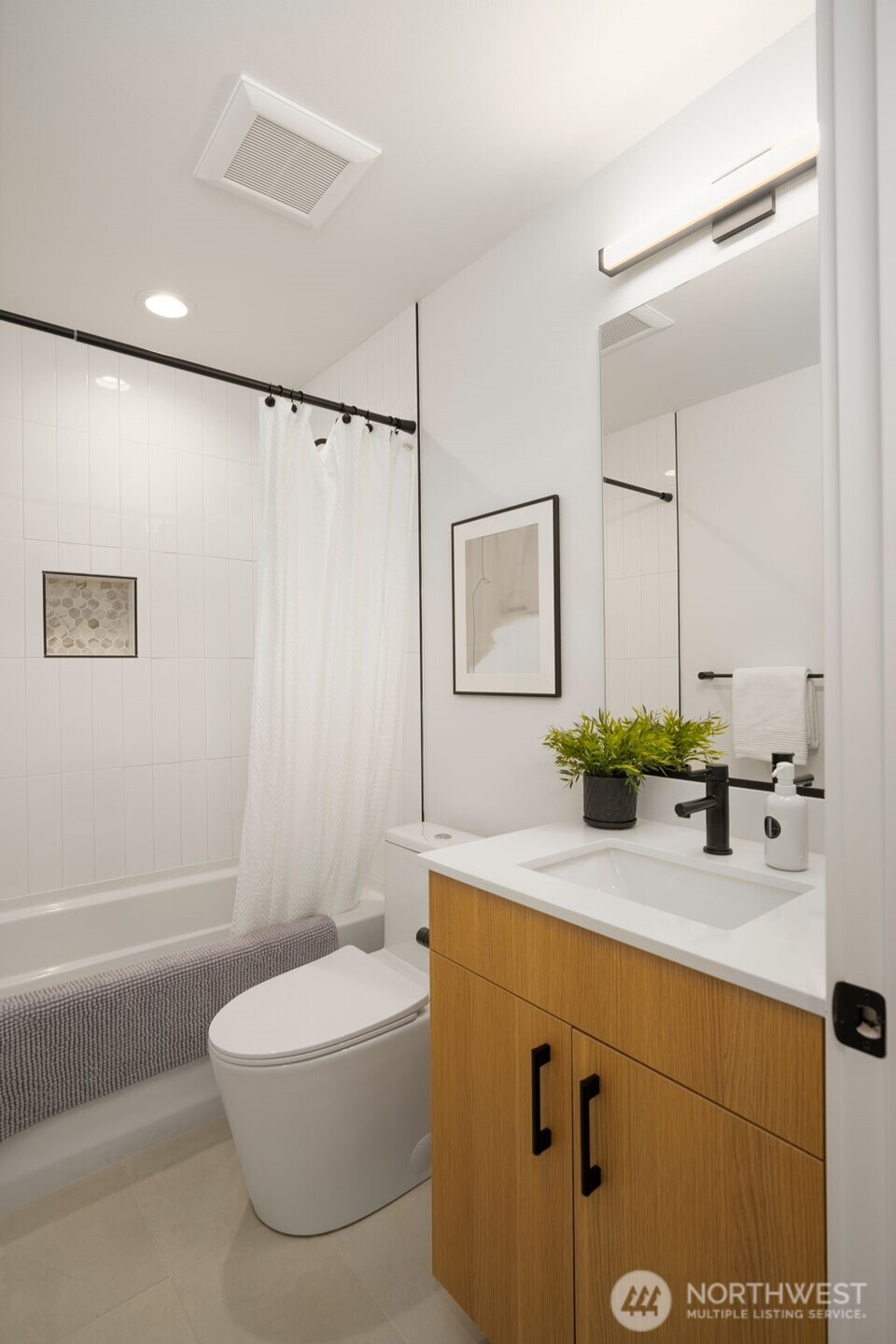 4408 B 50th Avenue S, Seattle, WA 98118