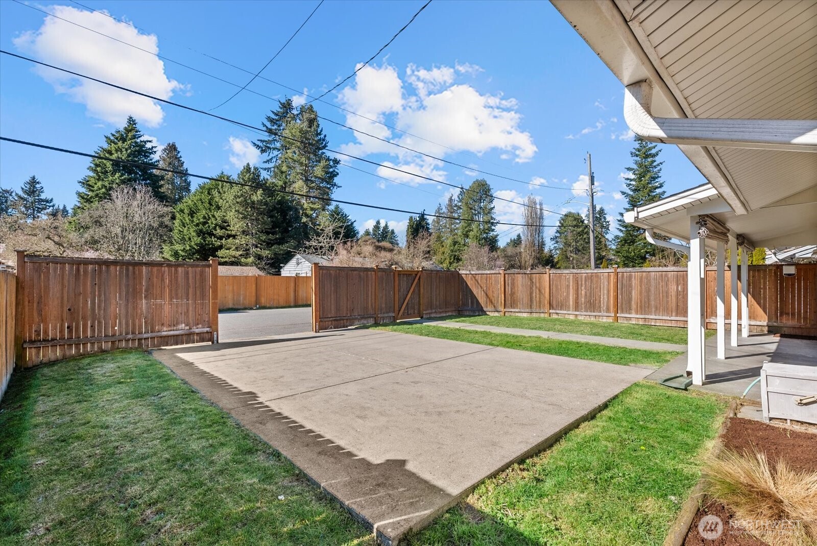 17004 11th Avenue NE, Shoreline, WA 98155