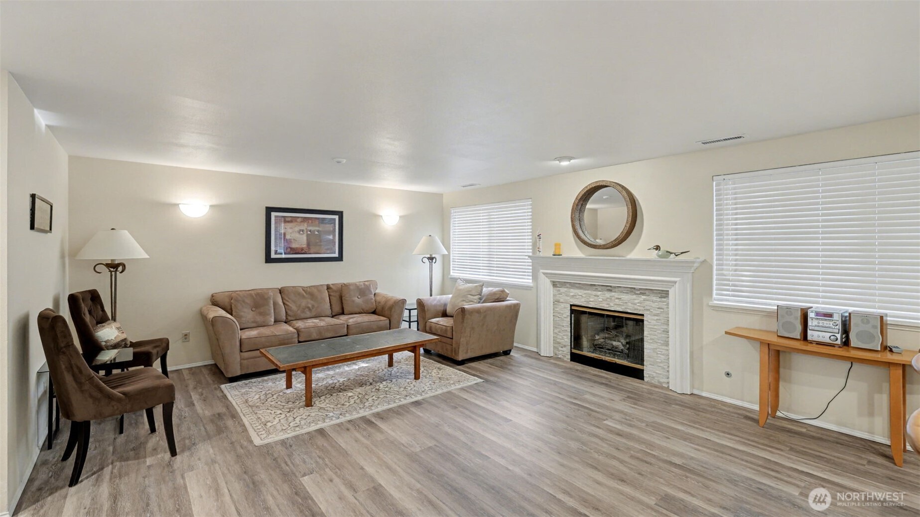 250 NW Dogwood Street #E-102, Issaquah, WA 98027