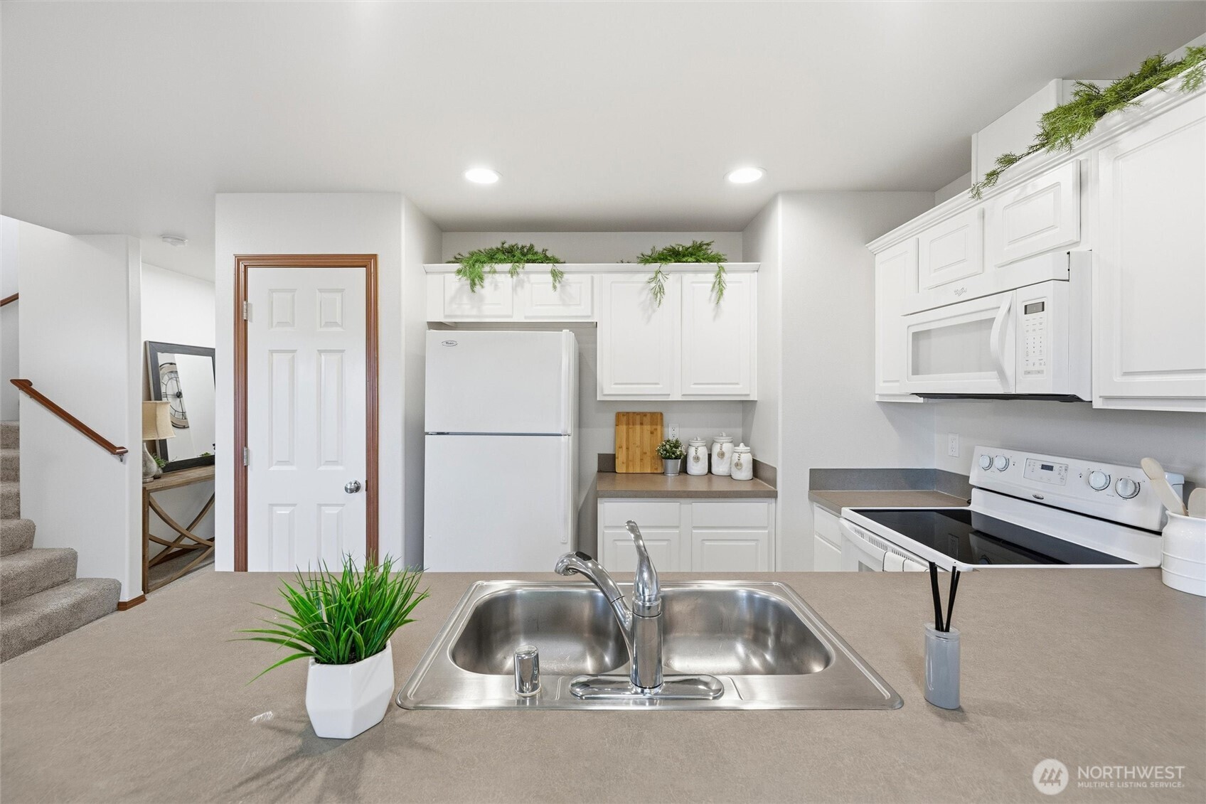 434 Oak Hill Lane , Burlington, WA 98233