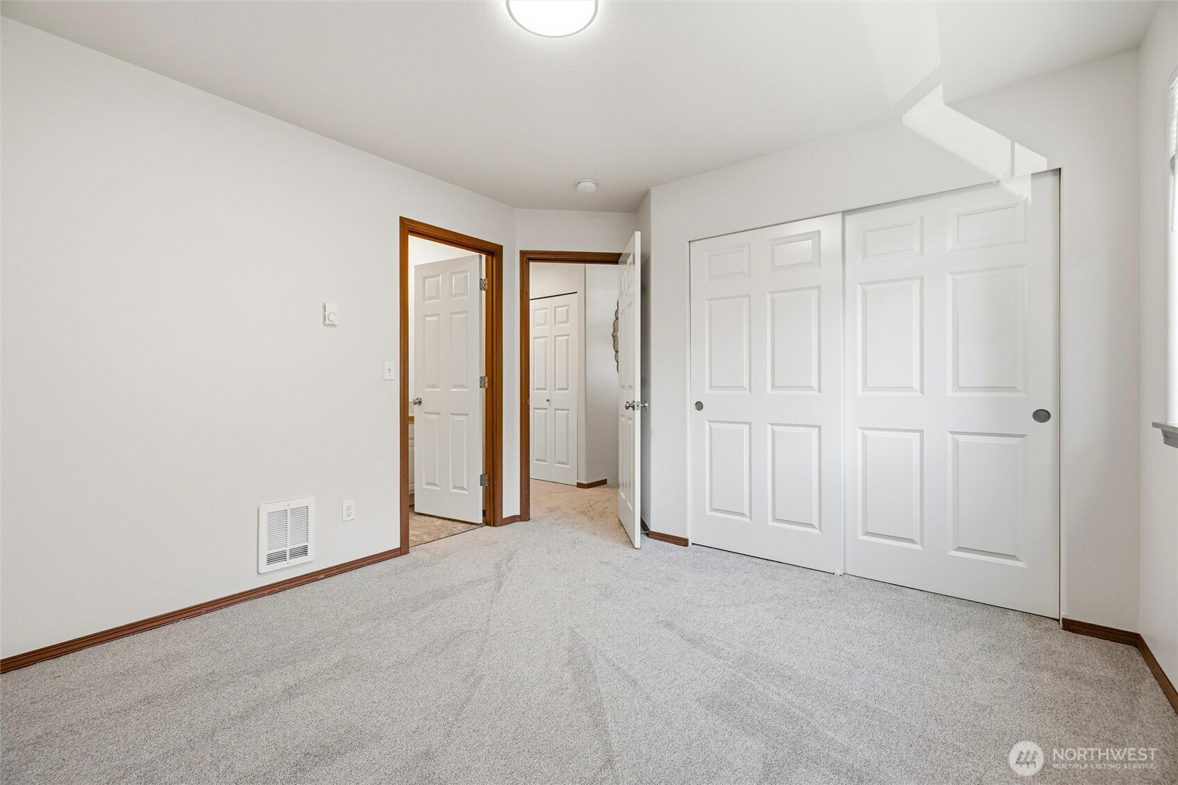 434 Oak Hill Lane , Burlington, WA 98233