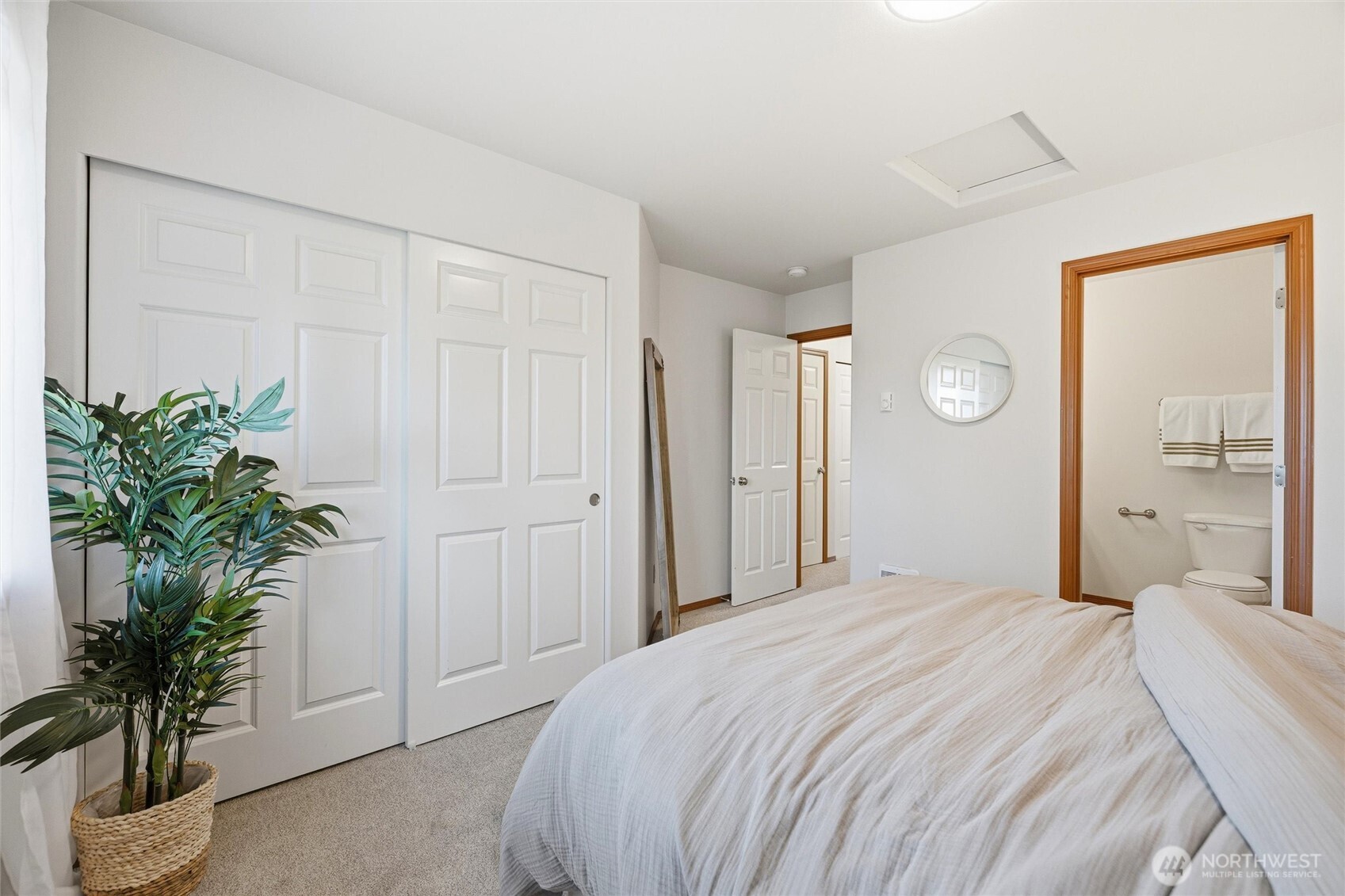 434 Oak Hill Lane , Burlington, WA 98233