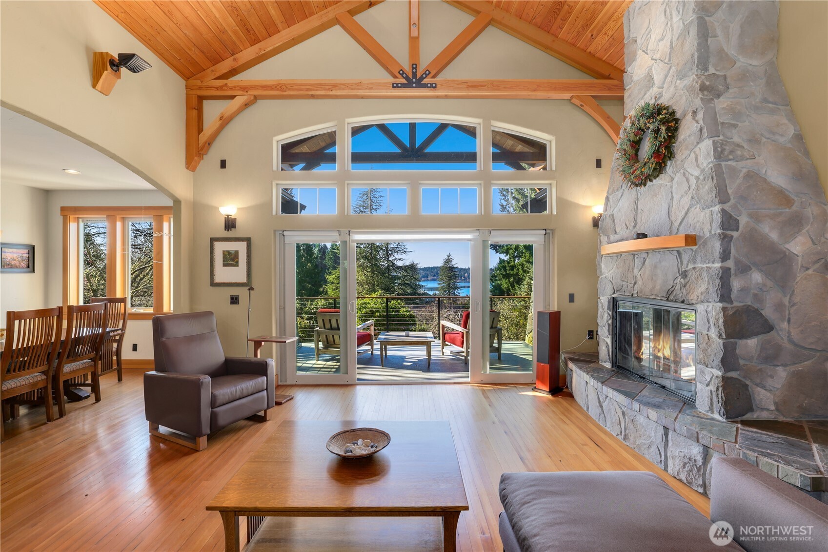 7011 Cooper Point Road NW, Olympia, WA 98502