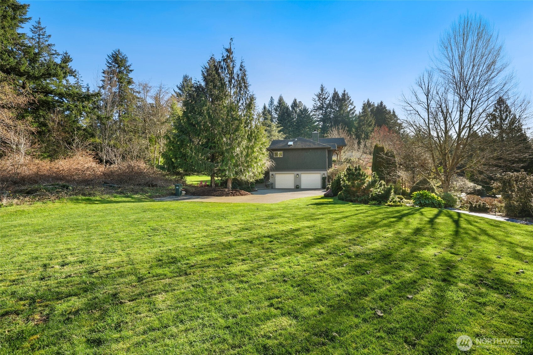 7011 Cooper Point Road NW, Olympia, WA 98502
