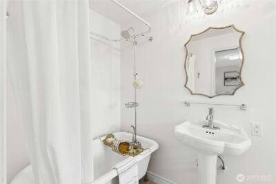 10535 NE 196th Street , Bothell, WA 98011 - Photo 20