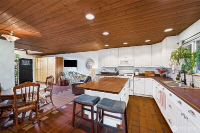 171 E Old Farm Rd , Shelton, WA 98584 - Photo 5