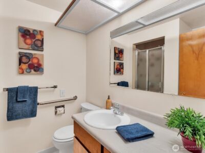 106 165th Avenue SE, Bellevue, WA 98008 - Photo 31