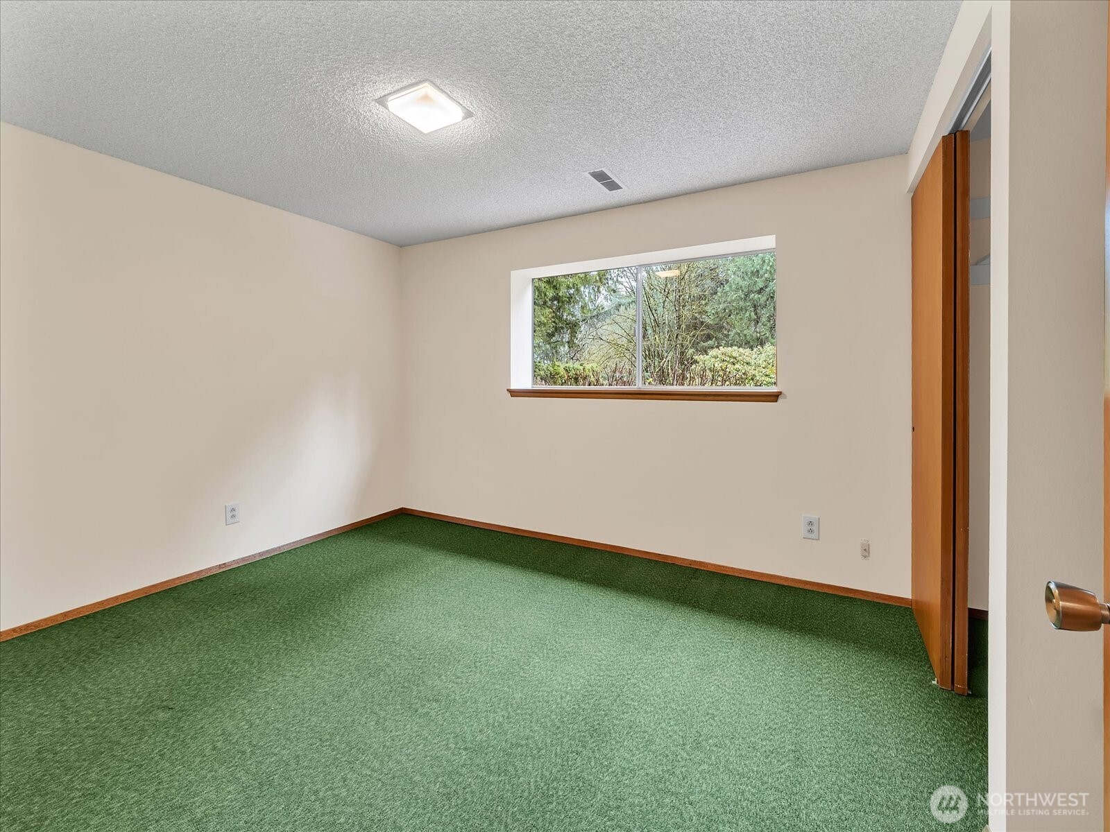 106 165th Avenue SE, Bellevue, WA 98008