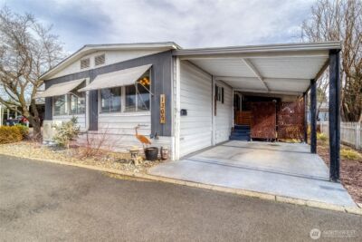 1305 Gloria Lane , Walla Walla, WA 99362 - Photo 2