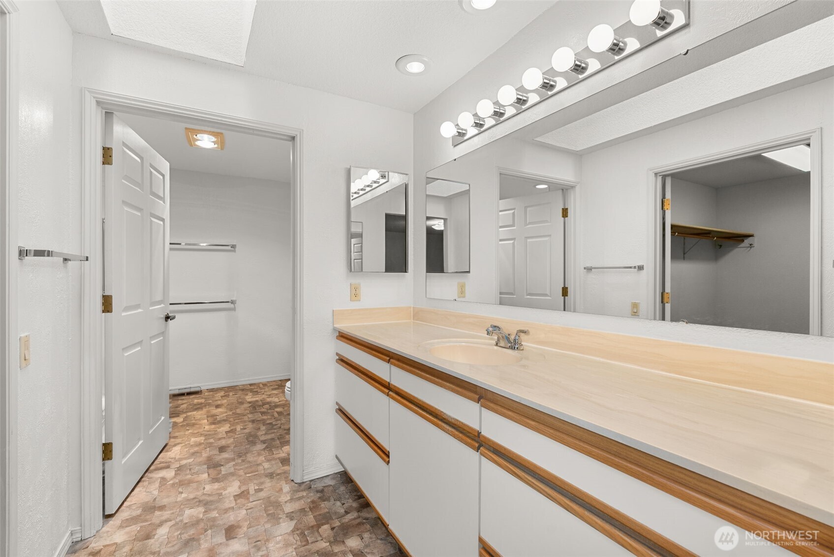 117 Hawthorn Lane , Centralia, WA 98531