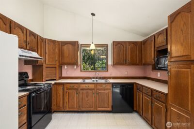 12755 SE 191st Place , Renton, WA 98058 - Photo 11