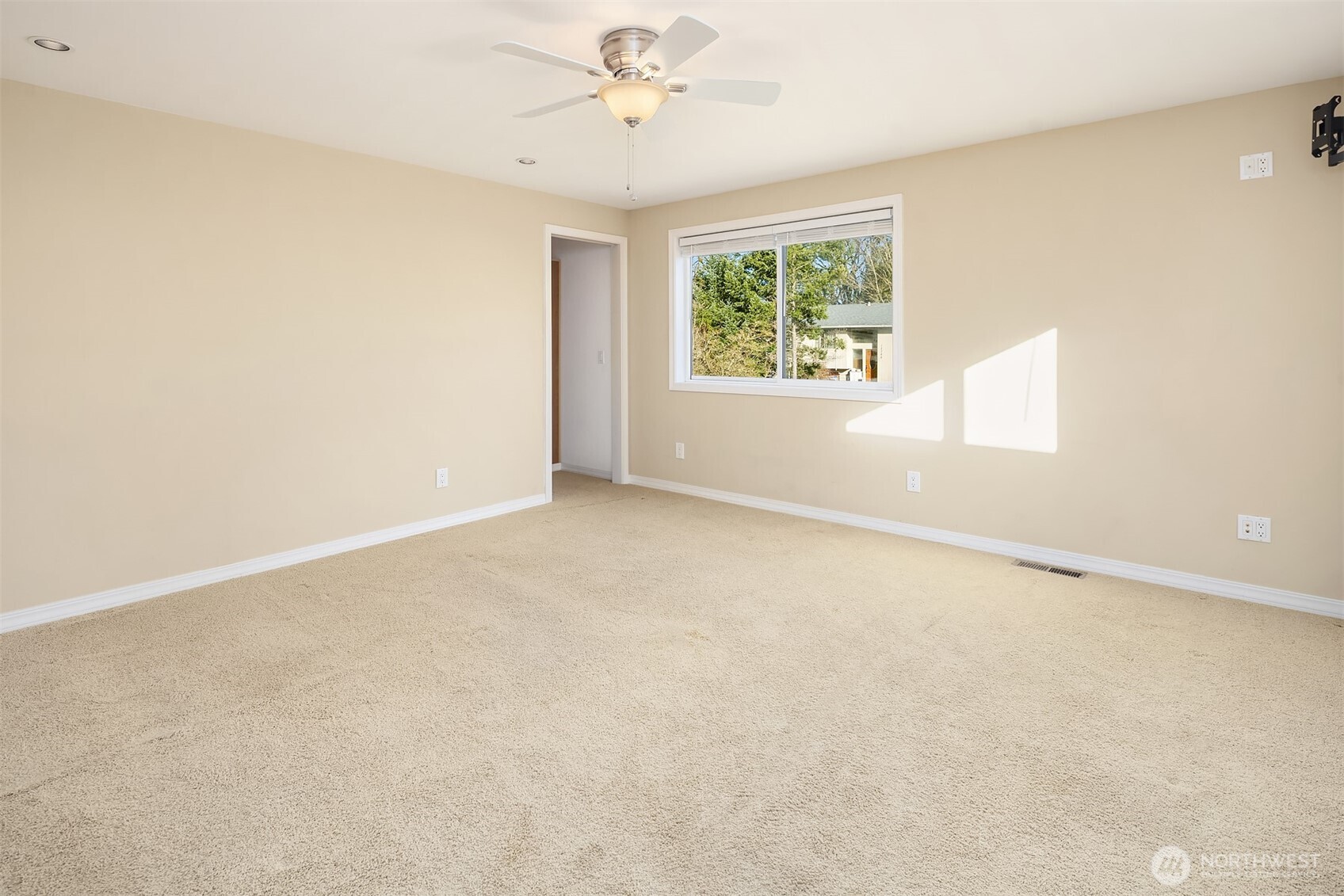 12755 SE 191st Place , Renton, WA 98058