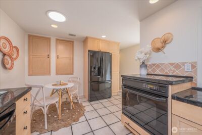 2815 W Smith Street , Seattle, WA 98199 - Photo 15