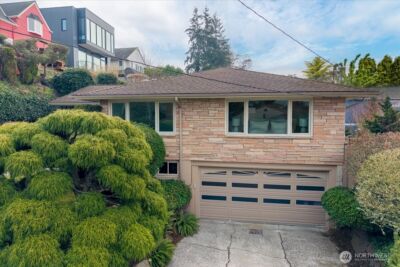 2815 W Smith Street , Seattle, WA 98199 - Photo 2