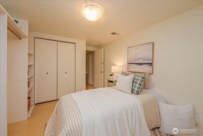 2815 W Smith Street , Seattle, WA 98199 - Photo 23