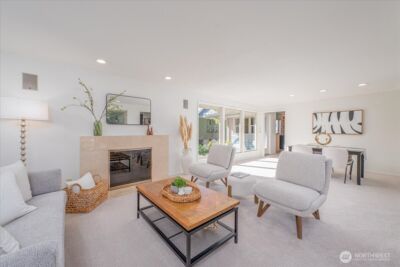 2815 W Smith Street , Seattle, WA 98199 - Photo 8