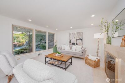 2815 W Smith Street , Seattle, WA 98199 - Photo 9